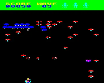 Centipede (1984)(Wilsonsoft)[CENTIPE] screen shot game playing